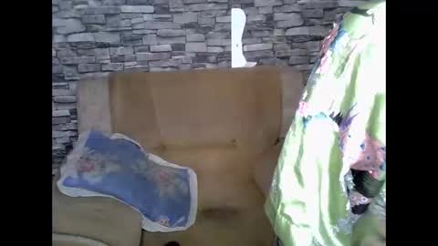 blonde_creamy online show from 06/01/26, 06:15