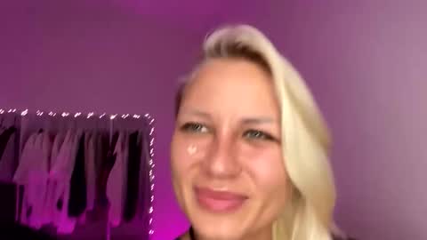 blonde_fuck_couple online show from 03/26/26, 12:44