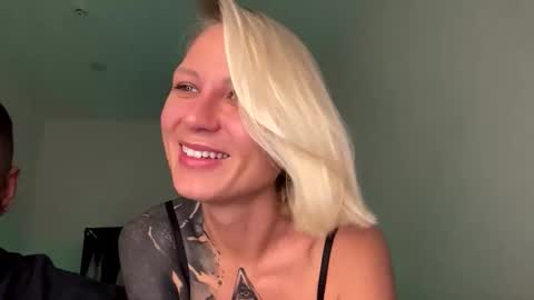 Snapshot of blonde_fuck_couple chatting on 06/03/26, 12:24 blonde_fuck_couple online show from 06/03/26, 12:24