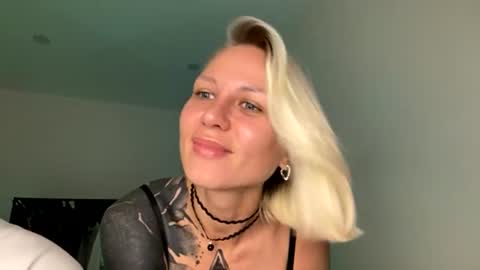 Snapshot of blonde_fuck_couple chatting on 06/29/26, 12:17 blonde_fuck_couple online show from 06/29/26, 12:17