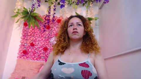 Snapshot of blonde_squirt_ chatting on 12/21/25, 06:59 blonde_squirt_ online show from 12/21/25, 06:59