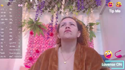 blonde_squirt_ online show from 01/18/26, 11:36