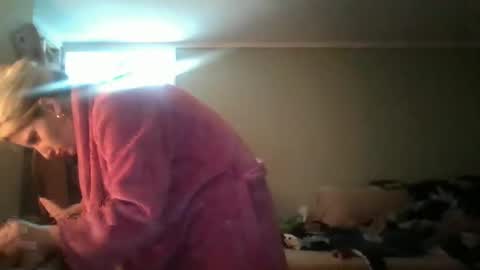 Gia  online show from 12/08/24, 02:30