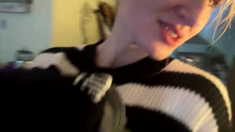 Gia  online show from 11/14/25, 08:07