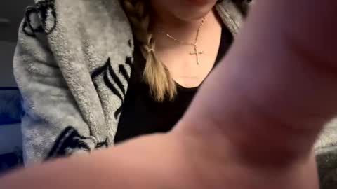 Gia  online show from 04/16/26, 10:56