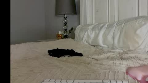 Snapshot of blondechristine99 chatting on 10/20/25, 03:07 blondechristine99 online show from 10/20/25, 03:07