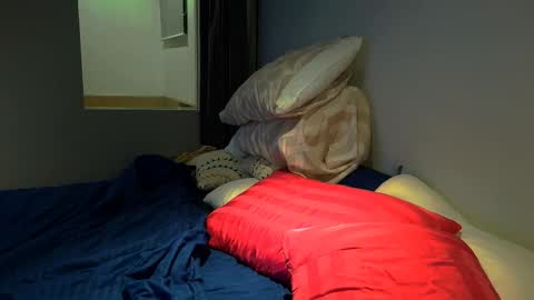 Snapshot of blondedolltia chatting on 11/18/25, 03:38 blondedolltia online show from 11/18/25, 03:38