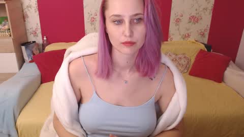 Snapshot of blondenatasha chatting on 03/11/25, 05:13 Natasha online show from 03/11/25, 05:13