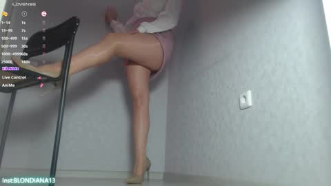 Im Di. I smell naked even when Im dressed. online show from 03/12/26, 09:48