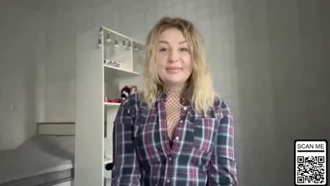 Snapshot of blondie_xoxoxo chatting on 01/19/26, 07:01 blondie_xoxoxo online show from 01/19/26, 07:01