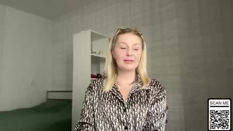 Snapshot of blondie_xoxoxo chatting on 02/18/26, 09:16 blondie_xoxoxo online show from 02/18/26, 09:16