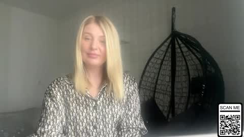 blondie_xoxoxo online show from 04/18/26, 01:48