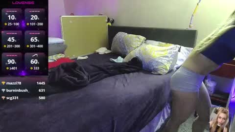 Bubbles online show from 11/10/25, 02:32