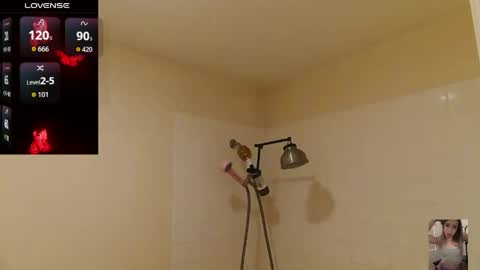 Snapshot of blondiebubblebooty chatting on 04/19/26, 12:48 Bubbles online show from 04/19/26, 12:48