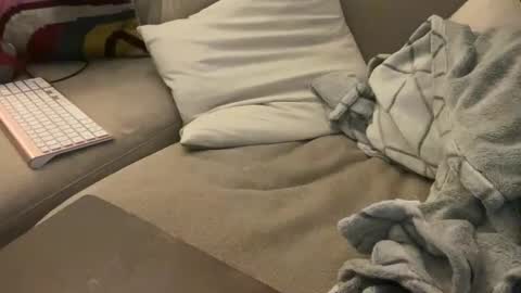 Snapshot of blondieslutt chatting on 11/05/25, 01:05 IM TRYNG online show from 11/05/25, 01:05