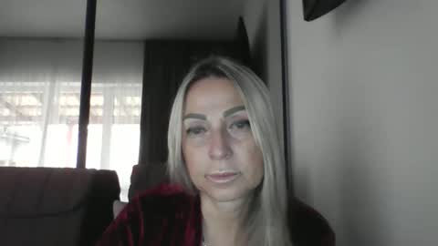Snapshot of blondkitti chatting on 10/04/25, 08:34 Iren online show from 10/04/25, 08:34