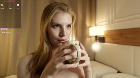 Snapshot of blondoll chatting on 05/21/26, 01:23 blondoll online show from 05/21/26, 01:23