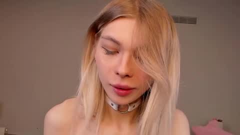 Snapshot of blondy_fina chatting on 04/29/26, 04:38 blondy_fina online show from 04/29/26, 04:38