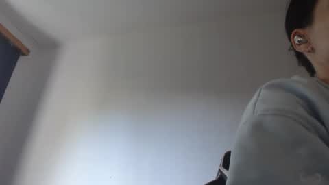Snapshot of blondyelena chatting on 05/24/26, 06:18 blondyelena online show from 05/24/26, 06:18