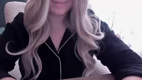 blondymargaret online show from 02/23/25, 10:17