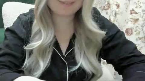 blondymargaret online show from 02/24/25, 07:52