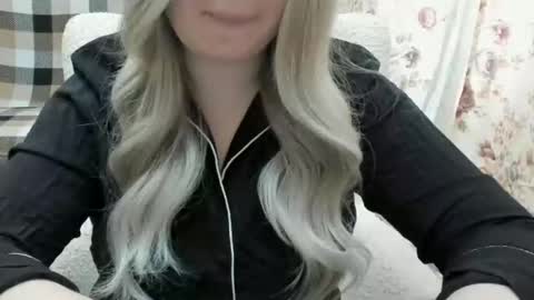 blondymargaret online show from 03/01/25, 10:24