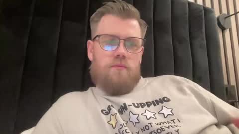 Snapshot of bloodbank23 chatting on 01/31/25, 01:56 Thomas online show from 01/31/25, 01:56