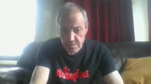 Snapshot of bloody52 chatting on 03/08/26, 12:42 bloody52 online show from 03/08/26, 12:42