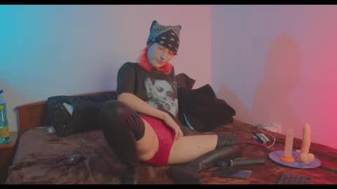 Bloom online show from 01/16/26, 01:37