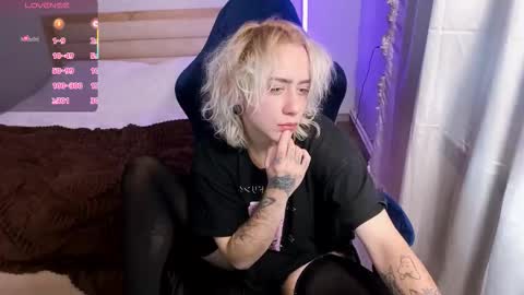 blooming_soul online show from 11/24/25, 09:25