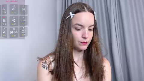 bloomyblue online show from 06/12/26, 08:52