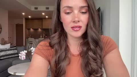 Snapshot of bloomyogi chatting on 06/07/26, 05:06 Emma Bloom online show from 06/07/26, 05:06