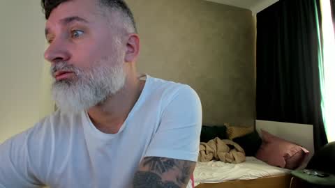 Snapshot of blowmyxxl chatting on 01/07/25, 10:22 Nico online show from 01/07/25, 10:22