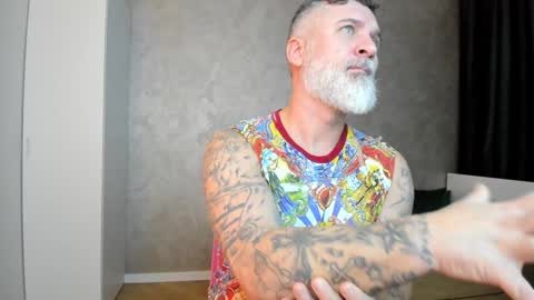 Snapshot of blowmyxxl chatting on 01/08/25, 10:16 Nico online show from 01/08/25, 10:16