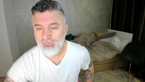 Snapshot of blowmyxxl chatting on 02/05/25, 08:54 Nico online show from 02/05/25, 08:54