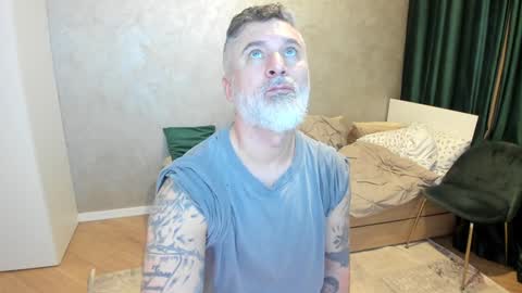 Snapshot of blowmyxxl chatting on 02/07/25, 07:17 Nico online show from 02/07/25, 07:17