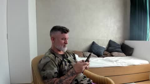 Snapshot of blowmyxxl chatting on 09/11/25, 08:47 Nico online show from 09/11/25, 08:47