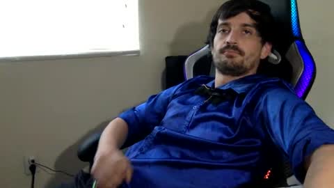 Snapshot of bls123 chatting on 12/30/24, 01:36 bls123 online show from 12/30/24, 01:36