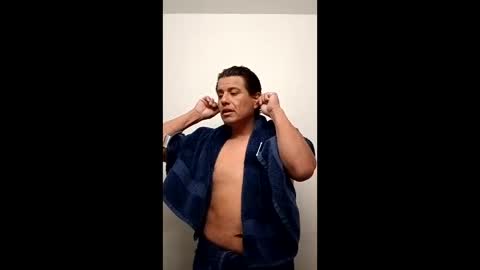 blue17562 online show from 04/17/26, 04:15