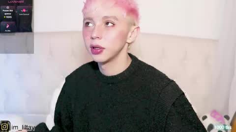 Snapshot of blue_boy_1 chatting on 03/08/25, 02:12 TAY online show from 03/08/25, 02:12