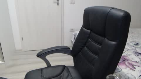 Juliet online show from 01/14/26, 06:13