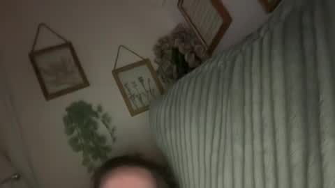 Snapshot of blue_eyes_siren chatting on 06/18/26, 04:24 Sable Sins online show from 06/18/26, 04:24