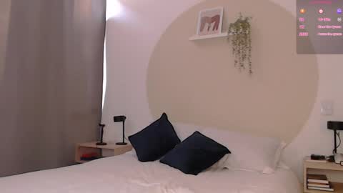 Blue online show from 12/06/24, 01:44