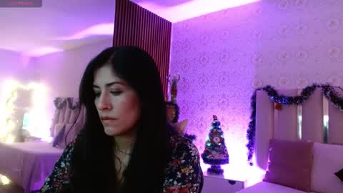 blue_tay1 online show from 11/24/25, 11:43