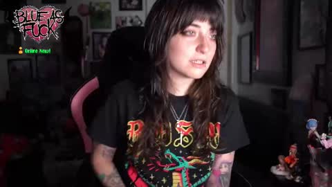 Blue online show from 11/25/25, 01:05