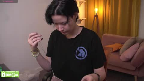 Snapshot of bluebeell chatting on 09/14/25, 08:52 bluebeell online show from 09/14/25, 08:52