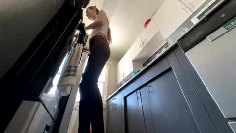 bluebloodednorsewitch online show from 02/13/25, 05:22