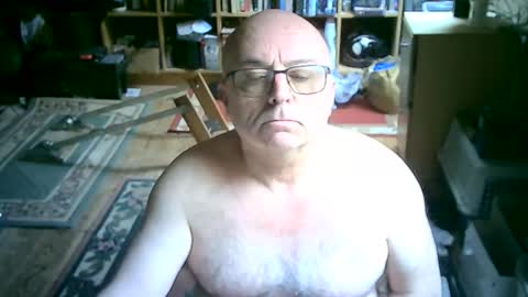 Snapshot of bluebox65 chatting on 03/20/26, 10:53 bluebox65 online show from 03/20/26, 10:53