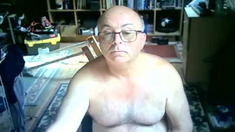 Snapshot of bluebox65 chatting on 07/24/26, 03:21 bluebox65 online show from 07/24/26, 03:21