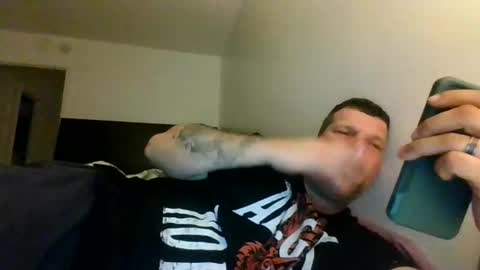 Snapshot of bluedemoneyes1986 chatting on 10/02/25, 03:46 bluedemoneyes1986 online show from 10/02/25, 03:46